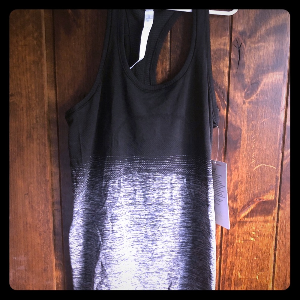 Lululemon tank